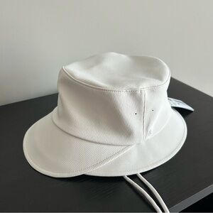 Lululemon Wide Brim Bucket Hat